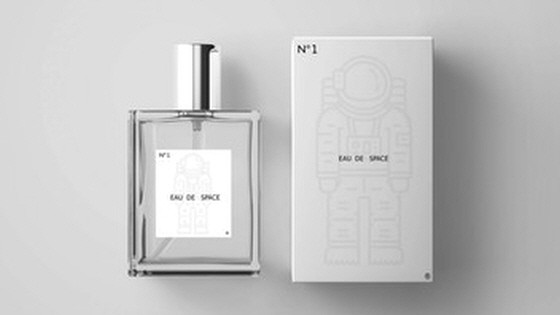 What does Outer Space smell like? What about the Moon?