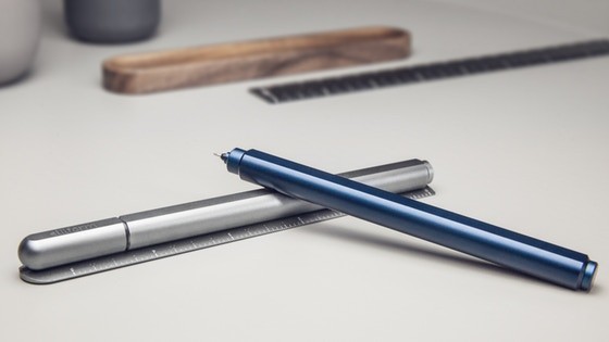 Arc Pen - World's First 2-Sided Magnetically Aligning Pen