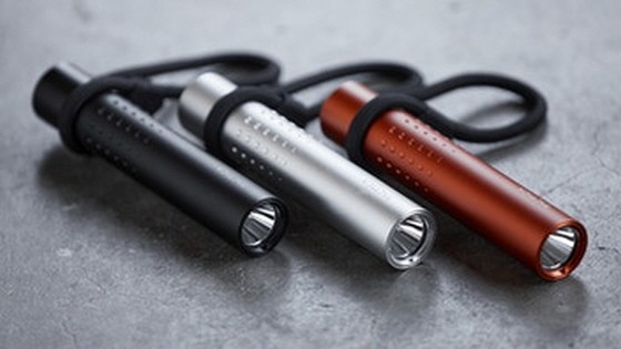 F.100 - the versatile everyday flashlight & power bank